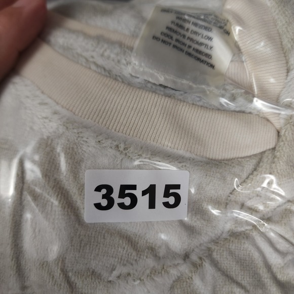 Disney Stitch Checkered Flower Plush Fleece Pullover Sweatshirt XL - Picture 8 of 8